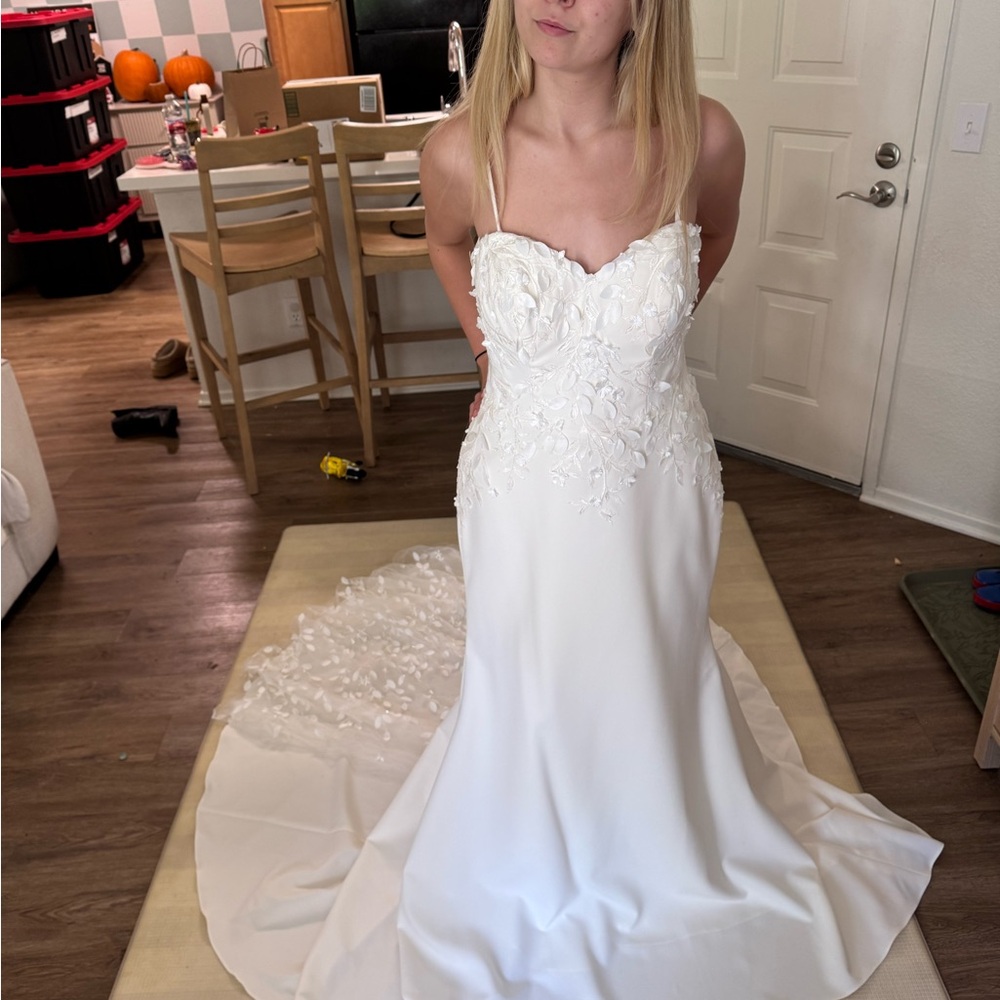 Elegant Strapless Wedding Dress - Picture 11 of 11